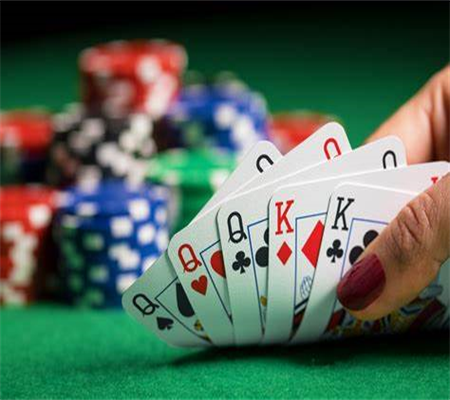 “Người Chiến Thắng Là Vua: Ngôi Vương Mới Của Texas Hold'em Poker Got Đã Ra Đời”